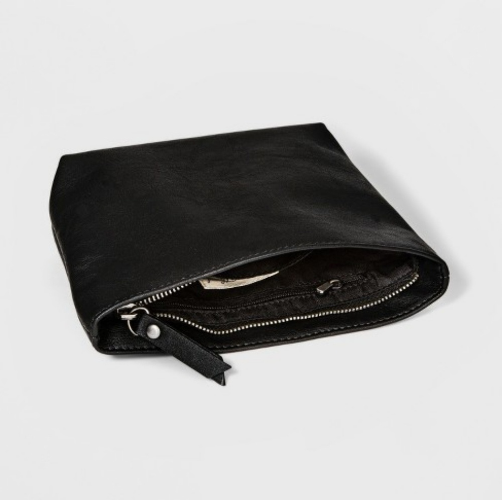 Women's Soft Pouch - Universal Thread™